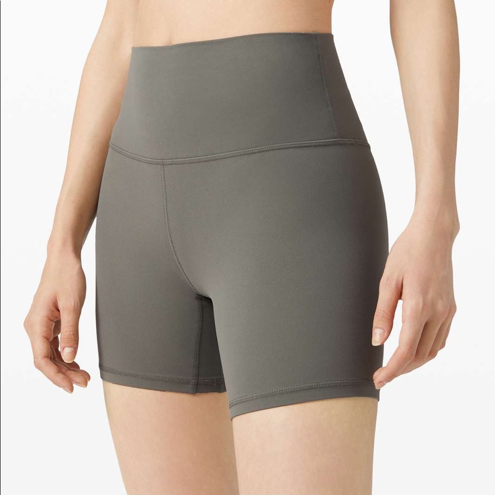 Lululemon Grey Sage Align shorts 6”
